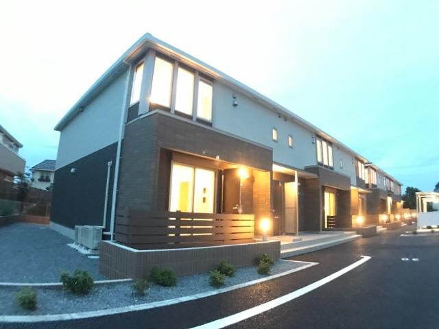 物件外観写真2　(外観写真（昼）)