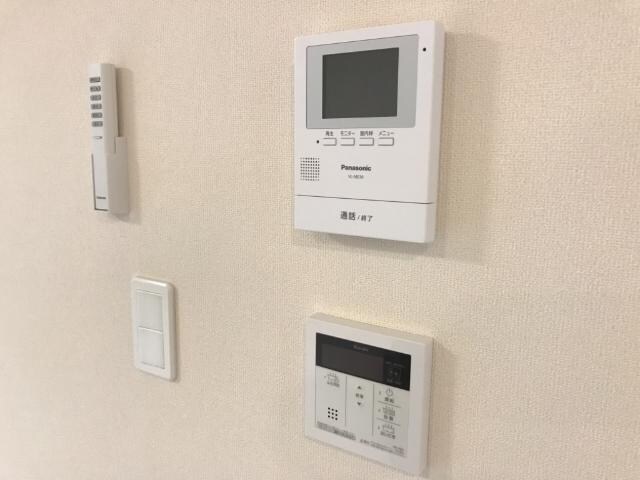 物件内観写真21　(カメラ付インターホン)