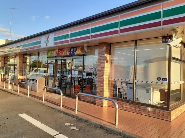 物件内観写真18　(セブンイレブンつくば花室店まで750m)