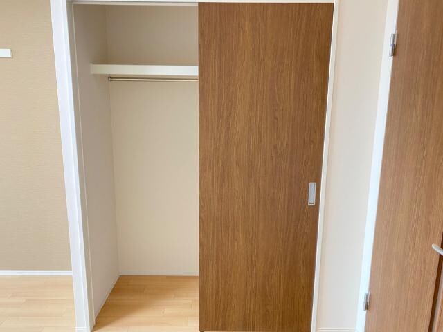 物件内観写真13　(クローゼット)