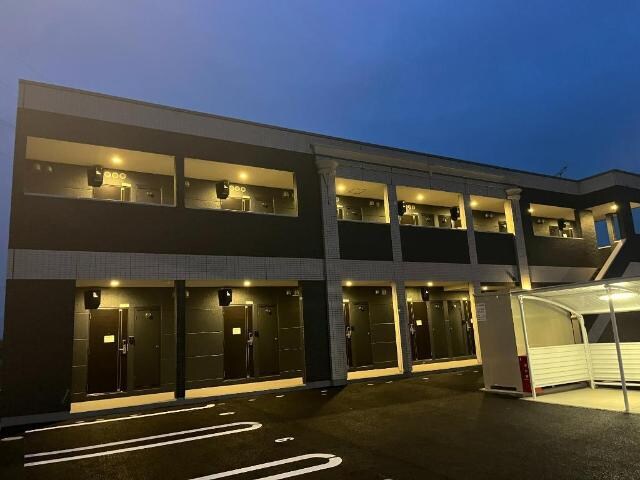 物件外観写真2　(外観写真（夜）)