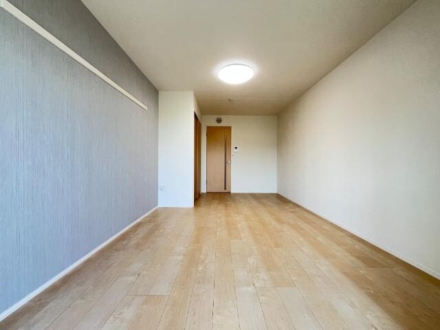 物件内観写真6　(リビング)