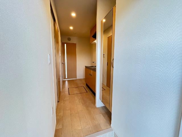 物件内観写真9　(玄関)