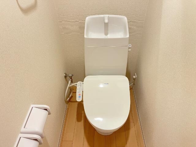 物件内観写真12　(トイレ)