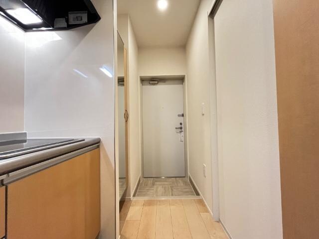 物件内観写真18　(廊下)