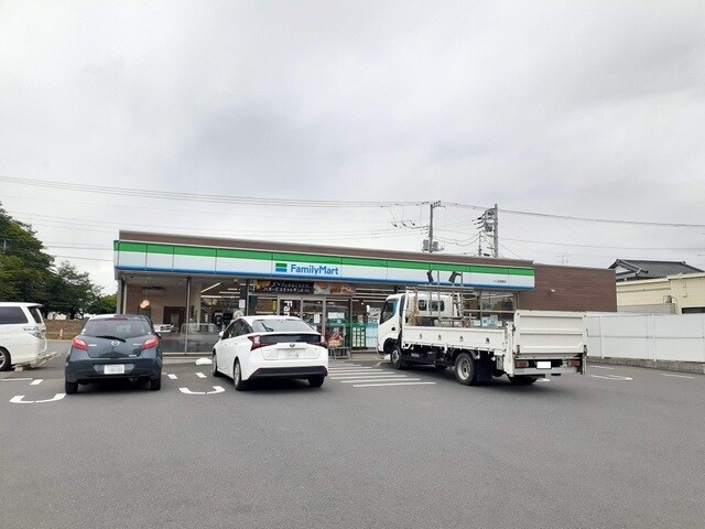 物件内観写真17　(ファミリーマートつくば若栗店まで350m)