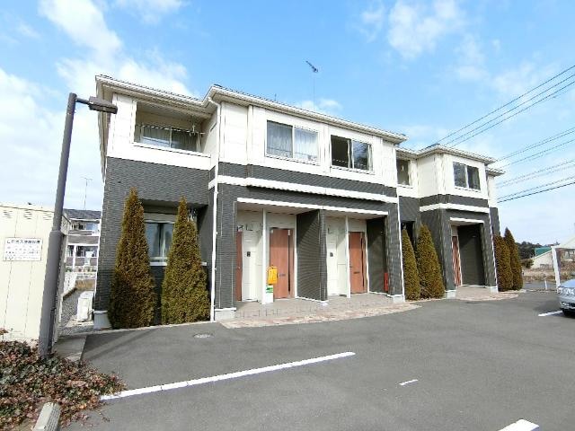 物件外観写真1　(外観写真（昼）)