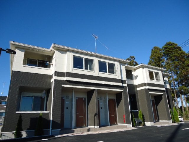 物件外観写真2　(外観写真（昼）)