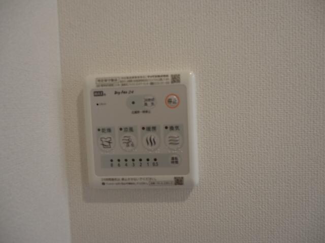 物件内観写真24　(浴室乾燥機リモコン)