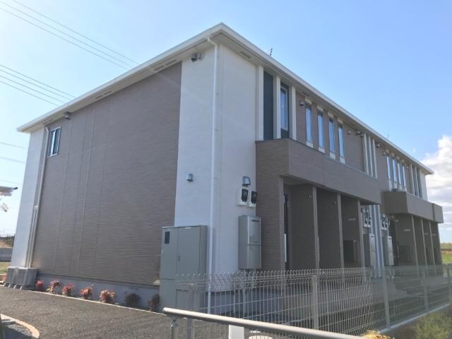 物件外観写真2　(外観写真（昼）)