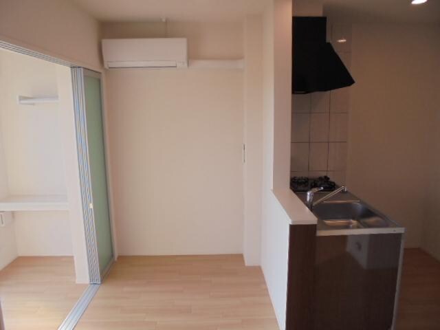 物件内観写真14　(リビング)