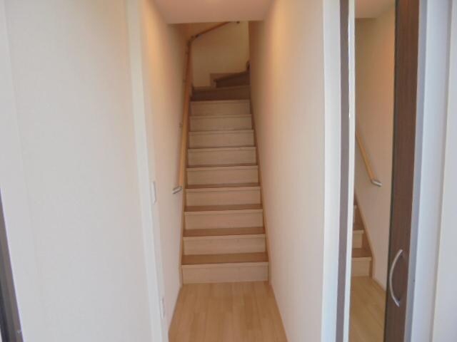 物件内観写真23　(廊下)