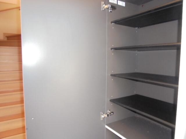 物件内観写真24　(収納)