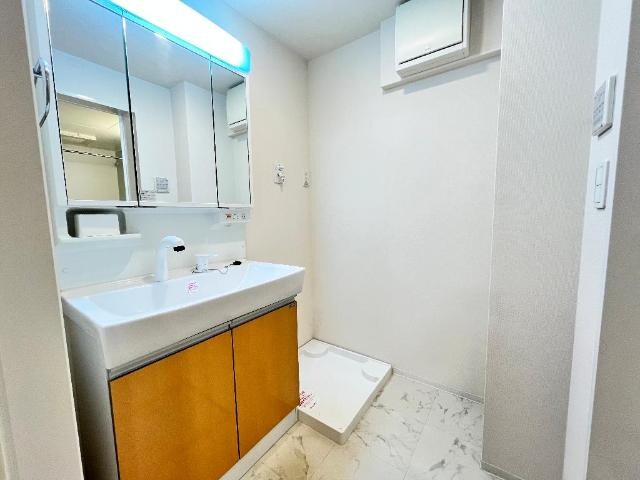 物件内観写真9　(洗面)