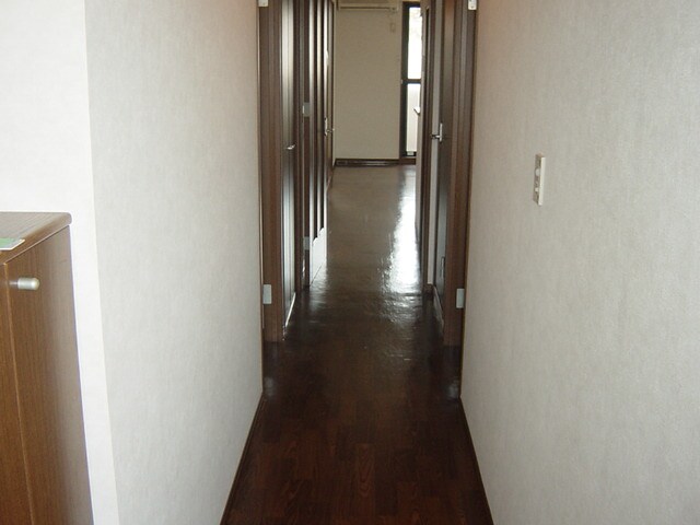 物件内観写真14　(廊下)