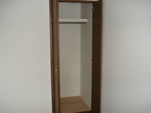 物件内観写真23　(クローゼット)