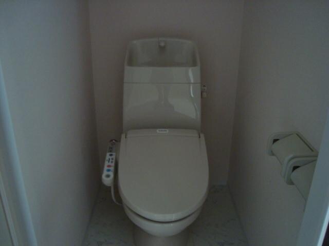 トイレ(シャワー付トイレ)