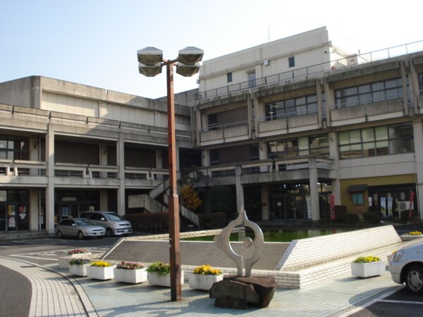 その他(市立図書館まで1，750ｍ)