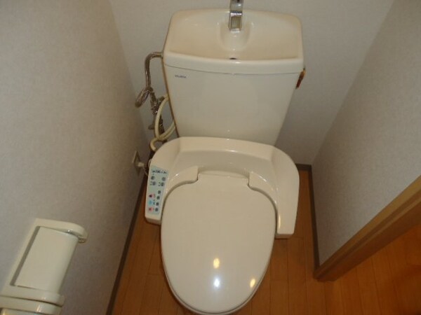 トイレ(シャワー付トイレ)