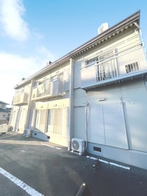 栗ハイツの外観写真