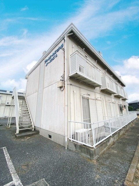 プルミエールエビハラパーソンズＡの物件外観写真