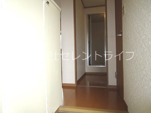 物件内観写真21　(玄関ホール)