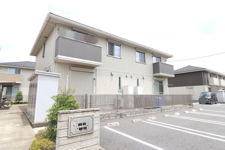 ベア・アジュールD棟外観写真