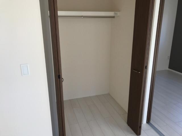 物件内観写真11　(クローゼット)