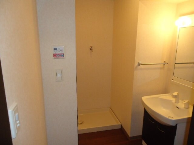 物件内観写真9　(洗面)