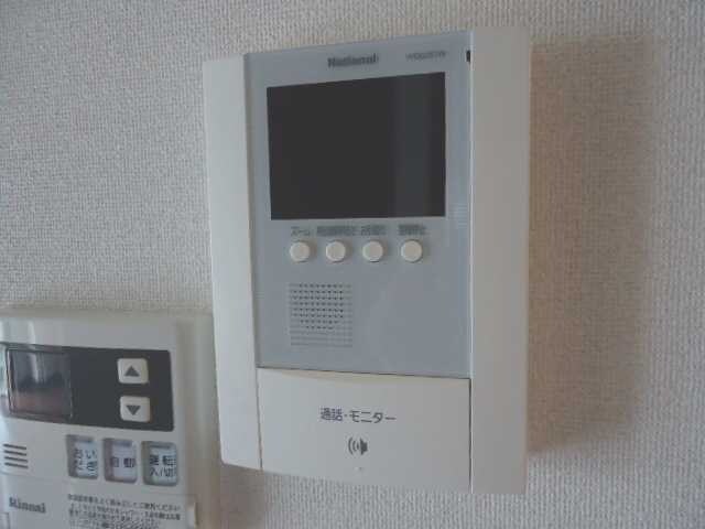 物件内観写真11　(カメラ付インターホン)