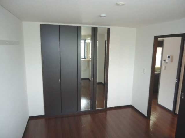 物件内観写真14　(洋室)