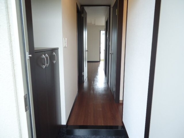 物件内観写真15　(廊下)