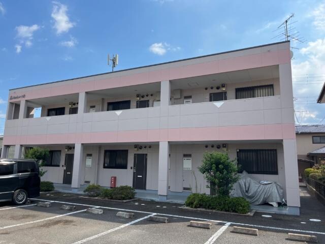 物件外観写真2　(外観写真（昼）)