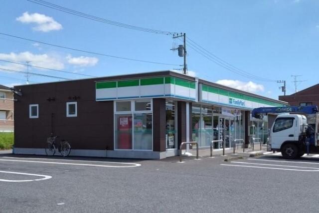 物件内観写真28　(ファミリーマート内守谷きぬの里店まで1，078ｍ)