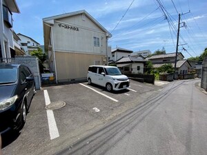 イーストハウス外観写真