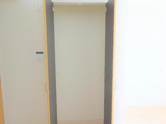 物件内観写真14　(収納)