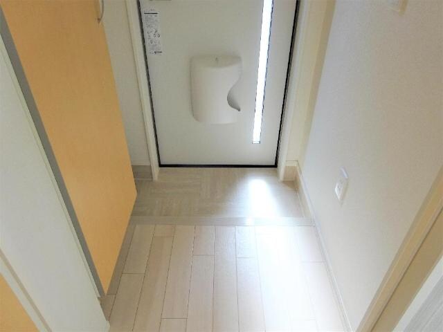 物件内観写真21　(玄関)