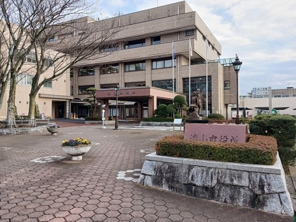 その他(流山市役所まで750m)