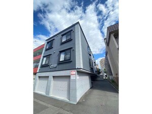 ＮＯＯＮ豊平（旧：シャインプレイス豊平）外観写真