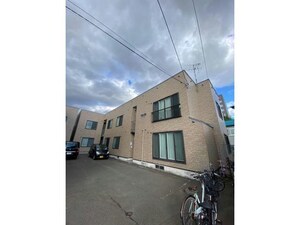 ピュアライフ平岸外観写真