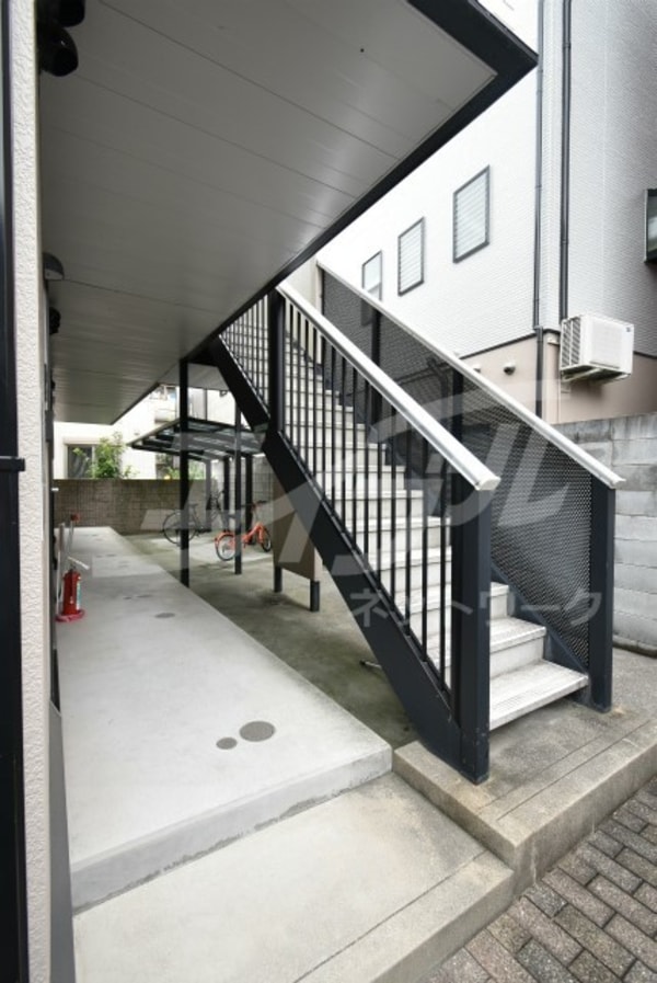敷地内/建物