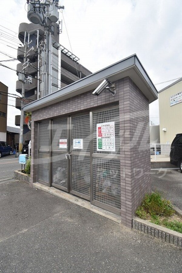 敷地内/建物