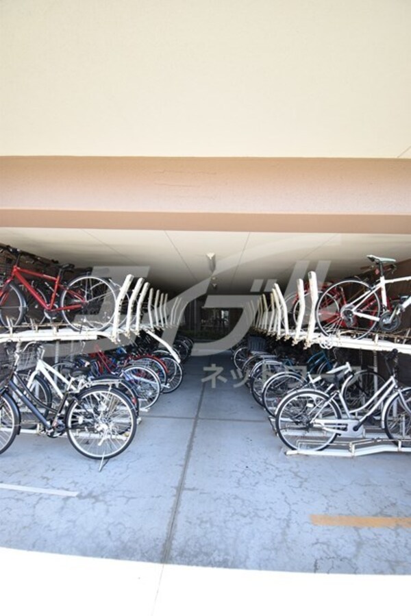 敷地内/建物