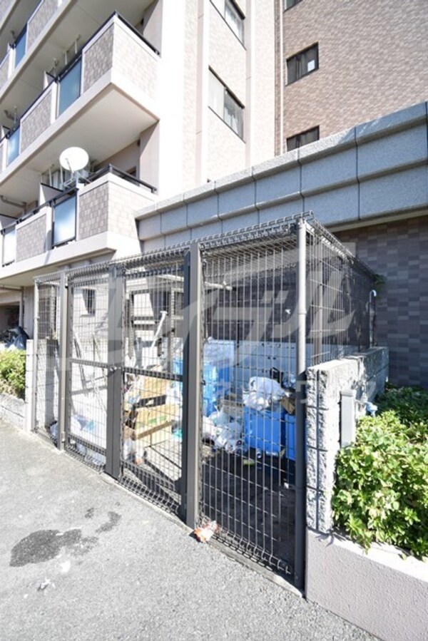 敷地内/建物