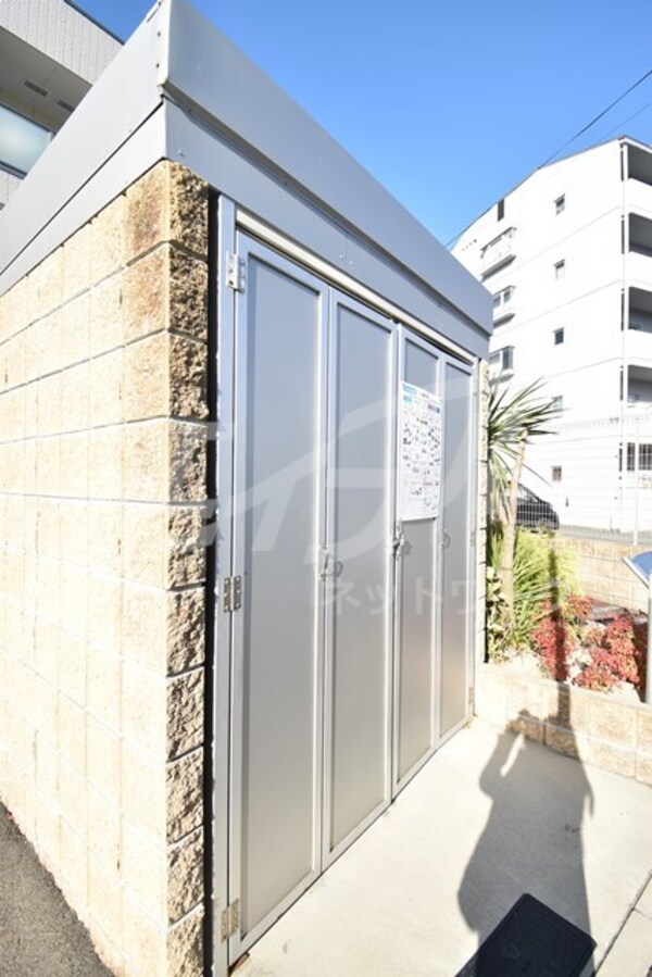 敷地内/建物