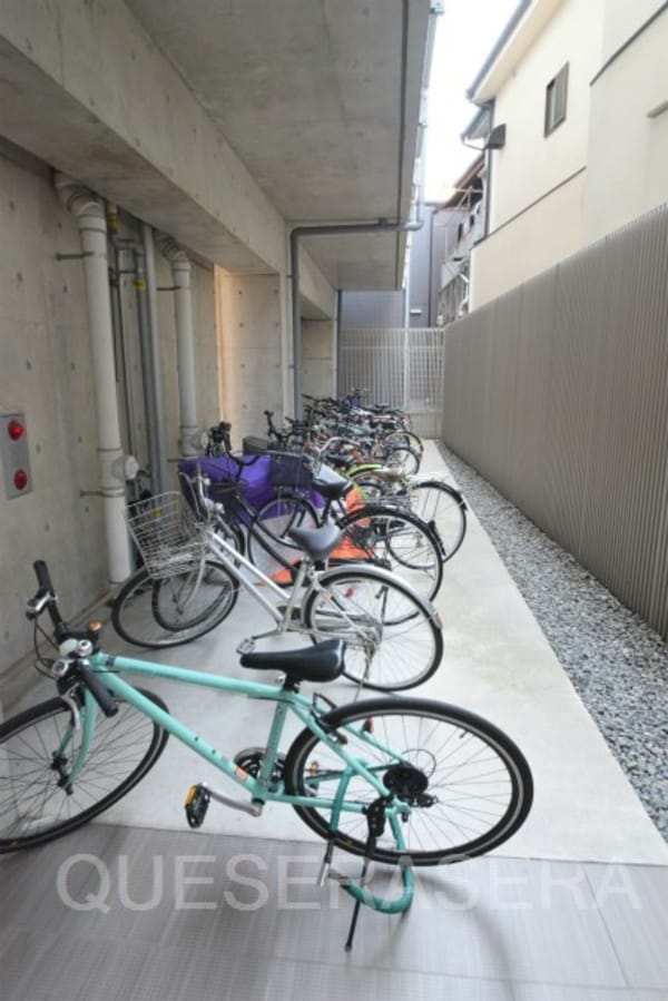 敷地内/建物