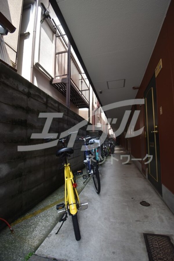 敷地内/建物