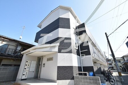 ラルーチェ千里丘外観写真