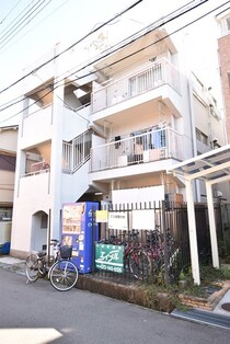 光栄ハイツ香露園の外観写真