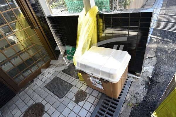 敷地内/建物